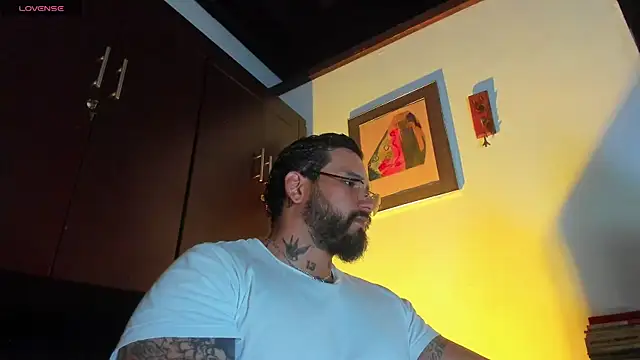 CamiloGray  online show from April 14, 2026, 3:17 pm