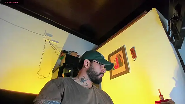 CamiloGray  online show from December 14, 2025, 10:43 am