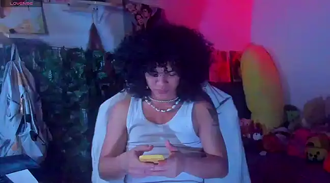 sweetvond  online show from March 3, 2025, 3:49 am