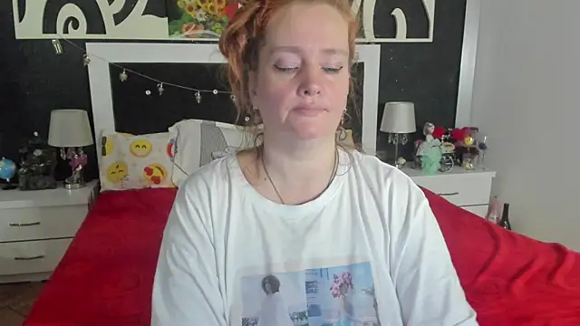 Snapshot of SinFulTitsDD chatting on March 11, 2025, 9:59 pm SinFulTitsDD online show from March 11, 2025, 9:59 pm