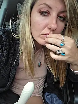 SheIsSomething online show from May 28, 2026, 12:40 am