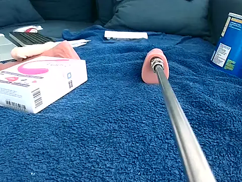 Snapshot of Simon-tem chatting on January 3, 2025, 1:46 pm Simon-tem online show from January 3, 2025, 1:46 pm