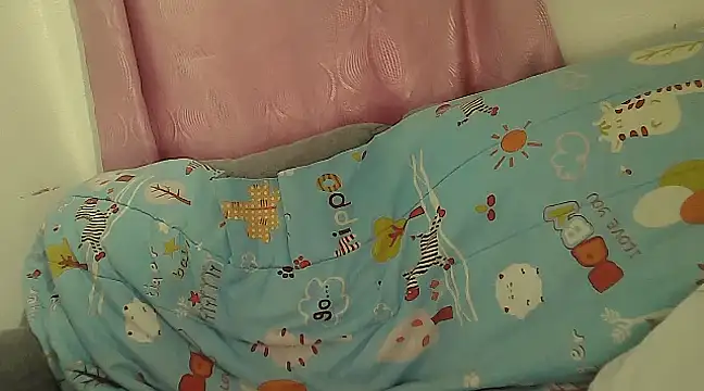 Snapshot of Alexiadreamer chatting on February 4, 2025, 3:47 pm Alexiadreamer online show from February 4, 2025, 3:47 pm