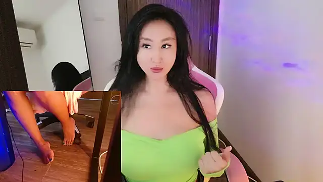 AsianQueens online show from October 12, 2025, 8:26 am