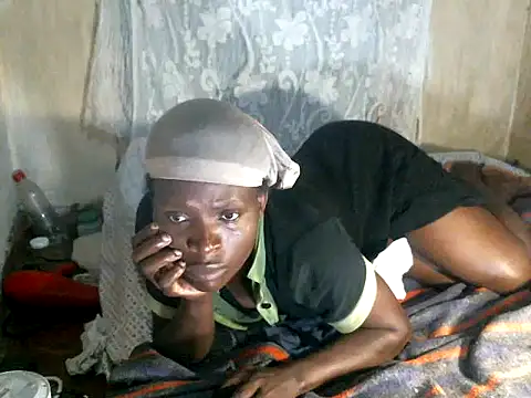 cute-shamza online show from December 19, 2025, 5:54 am