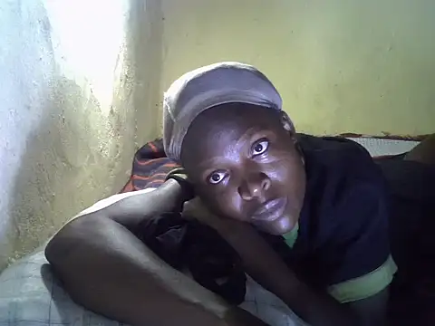 cute-shamza online show from November 8, 2025, 1:42 am