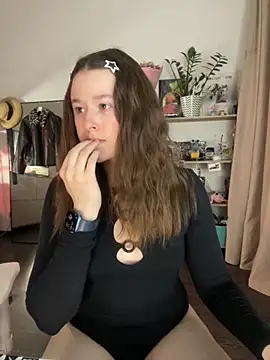 sweetest pie online show from November 27, 2025, 6:41 pm