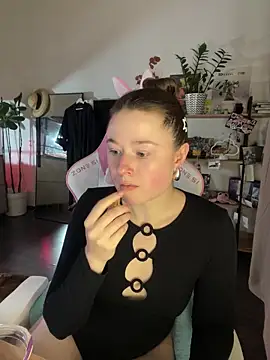 sweetest pie online show from October 2, 2025, 5:27 pm