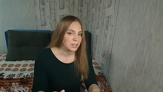 Pilly green  online show from November 8, 2025, 8:18 am