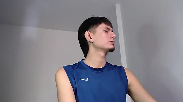 Snapshot of imdavo23 chatting on November 10, 2025, 5:07 pm imdavo23 online show from November 10, 2025, 5:07 pm