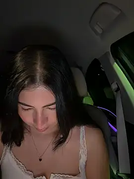 clairewntr online show from February 2, 2026, 9:03 pm