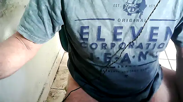 eduar570 online show from April 14, 2026, 12:43 pm