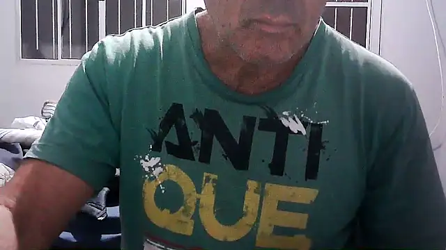 Snapshot of eduar570 chatting on June 21, 2026, 1:44 am eduar570 online show from June 21, 2026, 1:44 am