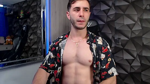 Snapshot of Latino_stud4u chatting on September 17, 2025, 10:23 pm Latino stud4u online show from September 17, 2025, 10:23 pm