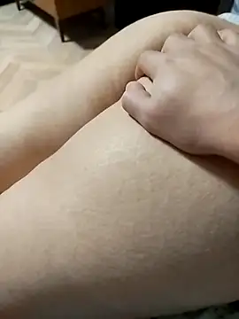 LovlyAnnie online show from October 23, 2025, 5:55 pm