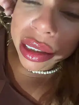 pimenta gaby online show from June 12, 2026, 2:04 pm