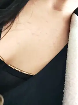 aisha latina online show from November 28, 2025, 4:40 pm