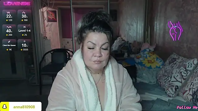 femme fatale1 online show from November 20, 2025, 8:20 pm