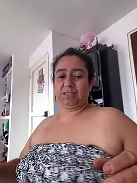 agathaxxx-69 online show from June 18, 2026, 5:51 pm