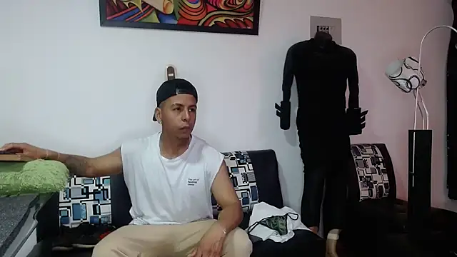 Black hot266 online show from September 21, 2025, 2:33 pm