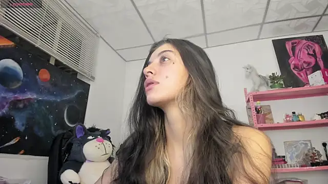 mariecam420 online show from March 27, 2026, 11:44 am