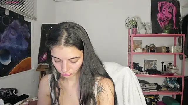 mariecam420 online show from April 1, 2026, 2:58 pm