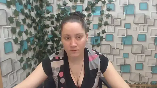 Snapshot of JosieJun_ chatting on February 8, 2025, 9:15 pm JosieJun online show from February 8, 2025, 9:15 pm