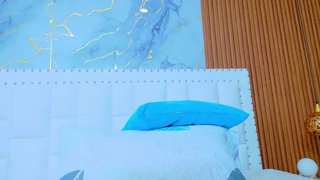 IrresistibleMilf online show from October 29, 2025, 12:26 pm