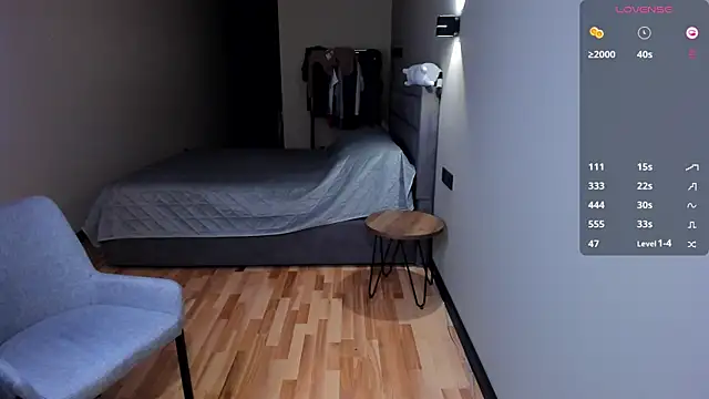 Snapshot of Aquilaris_ chatting on December 15, 2024, 3:42 pm Aquilaris  online show from December 15, 2024, 3:42 pm