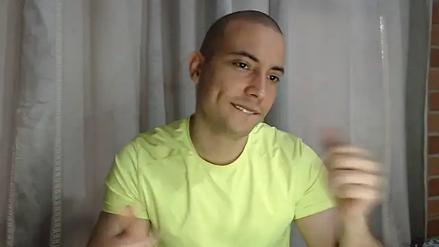 Snapshot of Armando_2002 chatting on November 15, 2025, 5:17 pm Armando 2002 online show from November 15, 2025, 5:17 pm