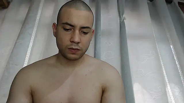 Snapshot of Armando_2002 chatting on October 31, 2025, 5:09 pm Armando 2002 online show from October 31, 2025, 5:09 pm