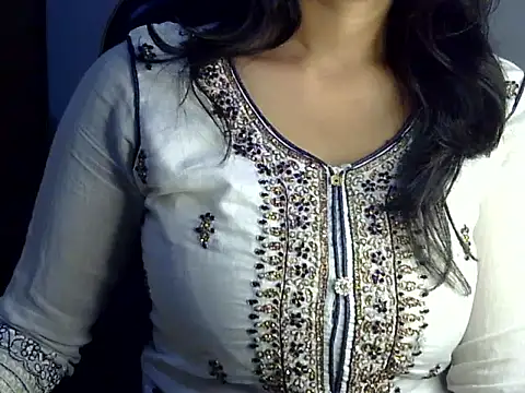 SiaraSiyA online show from May 10, 2026, 5:04 pm