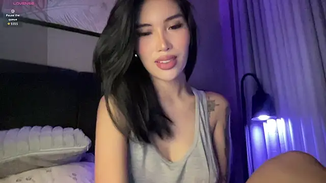 BadassBabee online show from November 3, 2025, 4:28 am