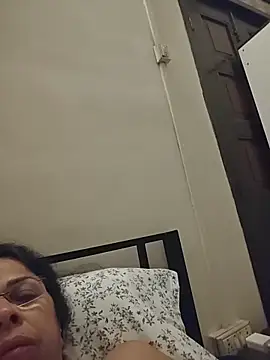 Susannemilf online show from March 22, 2026, 2:59 am