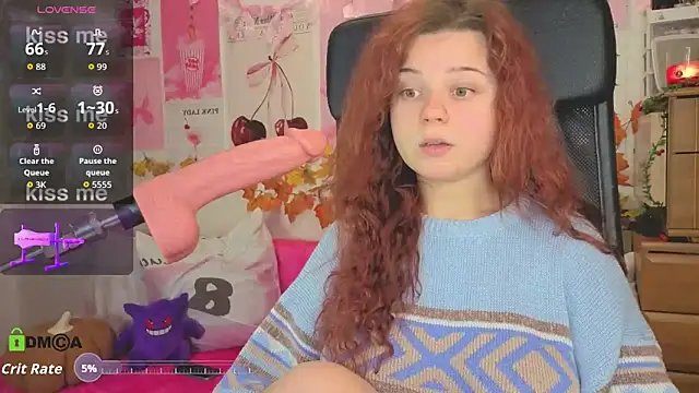 StellaMilla online show from October 10, 2025, 8:09 pm