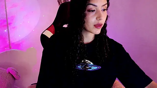 Snapshot of Lia_Tinez chatting on January 16, 2026, 12:14 am Lia Tinez online show from January 16, 2026, 12:14 am