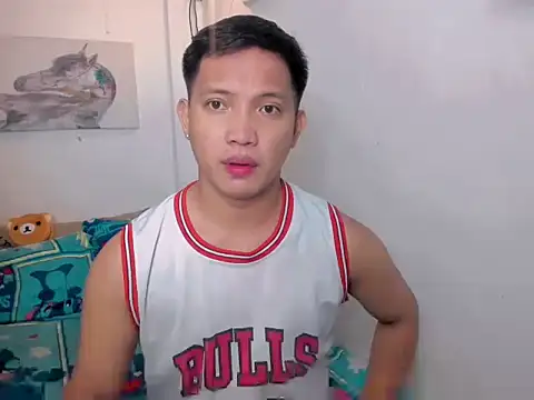 xSebastian19 online show from April 29, 2026, 8:18 am