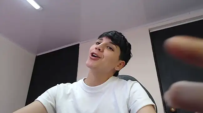 bad giirl  online show from January 13, 2025, 6:49 pm