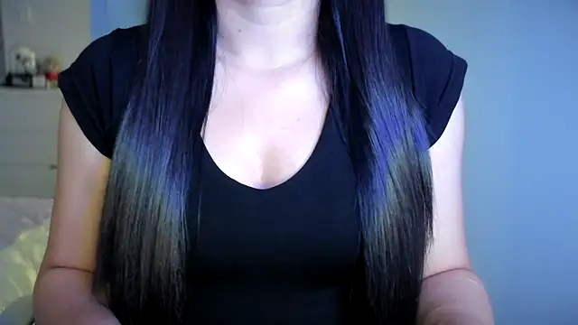 Snapshot of TheGoldenGirl chatting on May 24, 2026, 6:19 pm TheGoldenGirl online show from May 24, 2026, 6:19 pm
