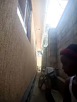 Snapshot of Petite_li chatting on November 19, 2025, 6:02 am Petite li online show from November 19, 2025, 6:02 am