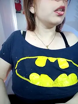 lorenitabella online show from February 11, 2026, 9:14 pm