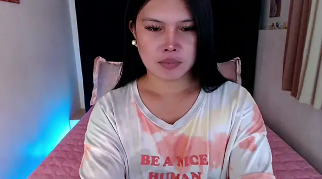 Snapshot of Angelic_Fuckerxxx chatting on March 17, 2025, 8:40 am Angelic Fuckerxxx online show from March 17, 2025, 8:40 am