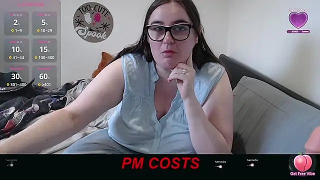 Snapshot of Rebecca_Summer chatting on September 16, 2025, 6:25 am Rebecca Summer online show from September 16, 2025, 6:25 am
