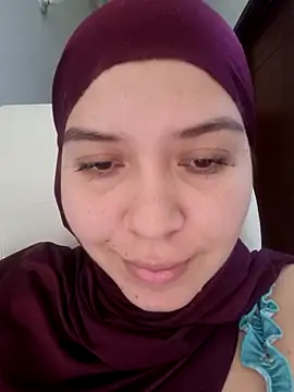 Snapshot of MatchedEyebrow chatting on March 14, 2025, 8:49 pm MatchedEyebrow online show from March 14, 2025, 8:49 pm