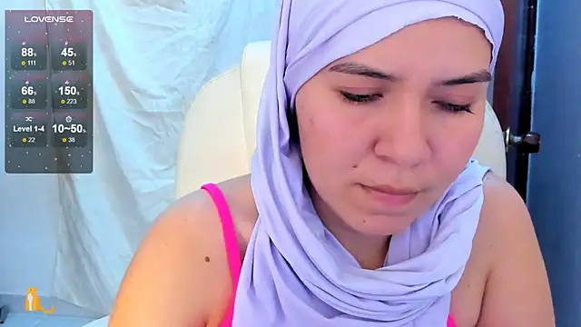 Snapshot of MatchedEyebrow chatting on February 17, 2025, 8:38 pm MatchedEyebrow online show from February 17, 2025, 8:38 pm