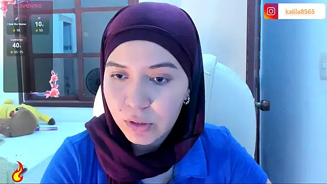 Snapshot of MatchedEyebrow chatting on October 6, 2025, 8:42 pm MatchedEyebrow online show from October 6, 2025, 8:42 pm