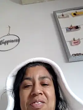 Molly newman6 online show from January 9, 2026, 10:55 am