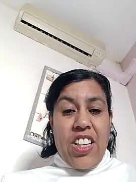 Molly newman6 online show from March 5, 2026, 10:01 am