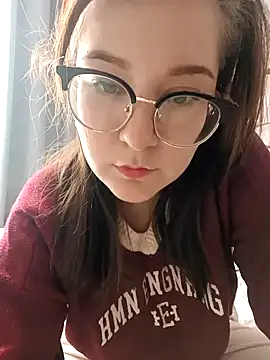 HunnyyLove online show from February 6, 2025, 8:13 pm