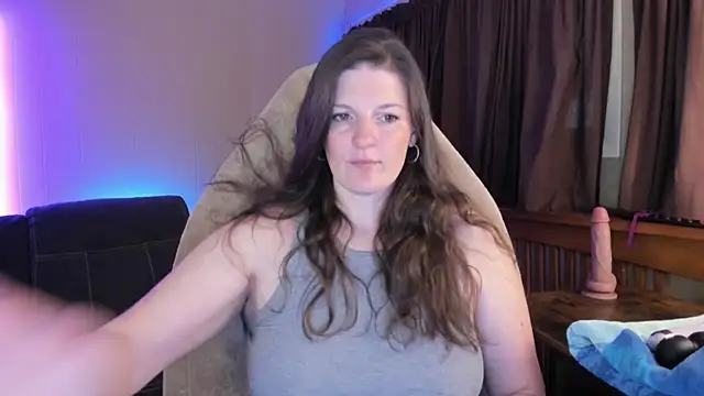 Kelly Carolina online show from September 28, 2025, 12:12 pm